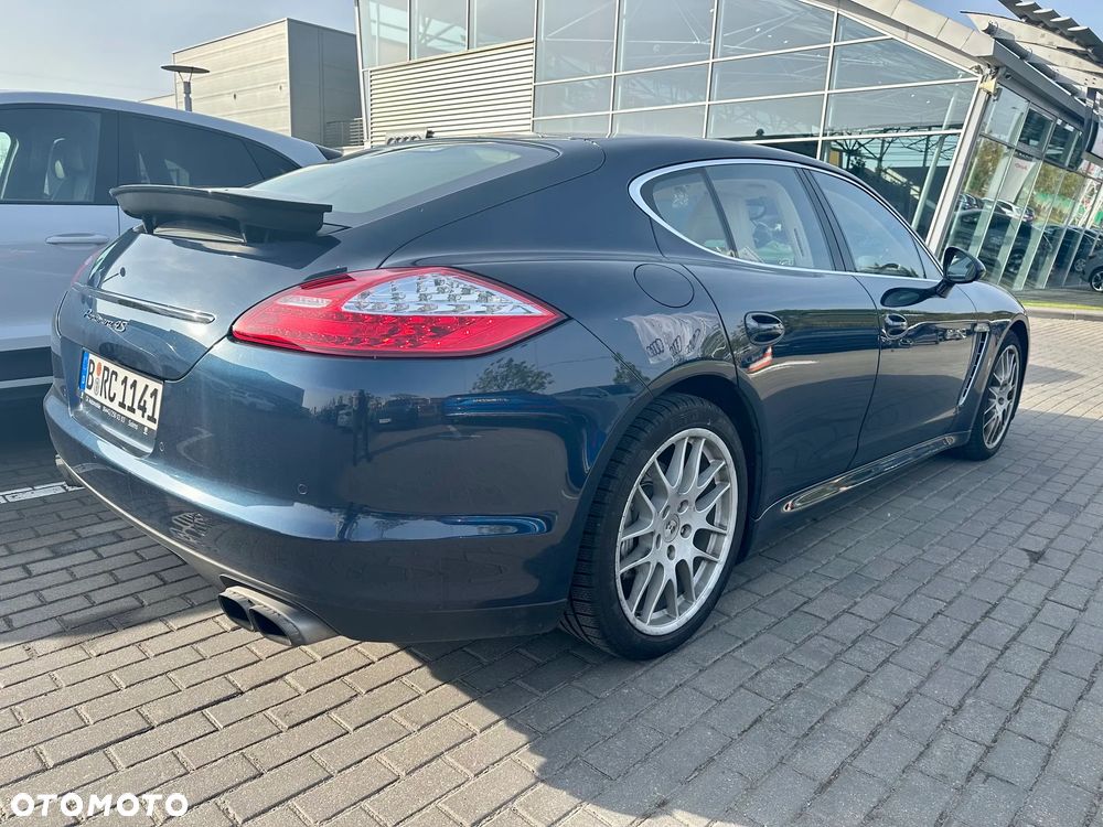 Porsche Panamera 4S - 20
