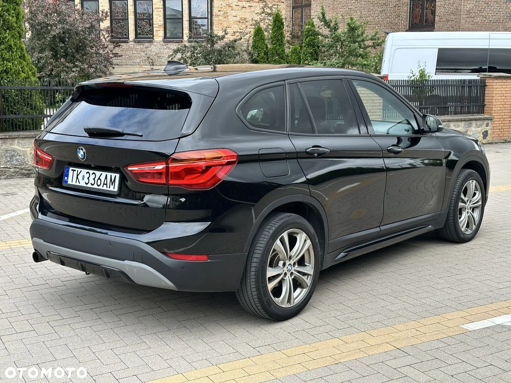 BMW X1 xDrive18d Sport Line - 5