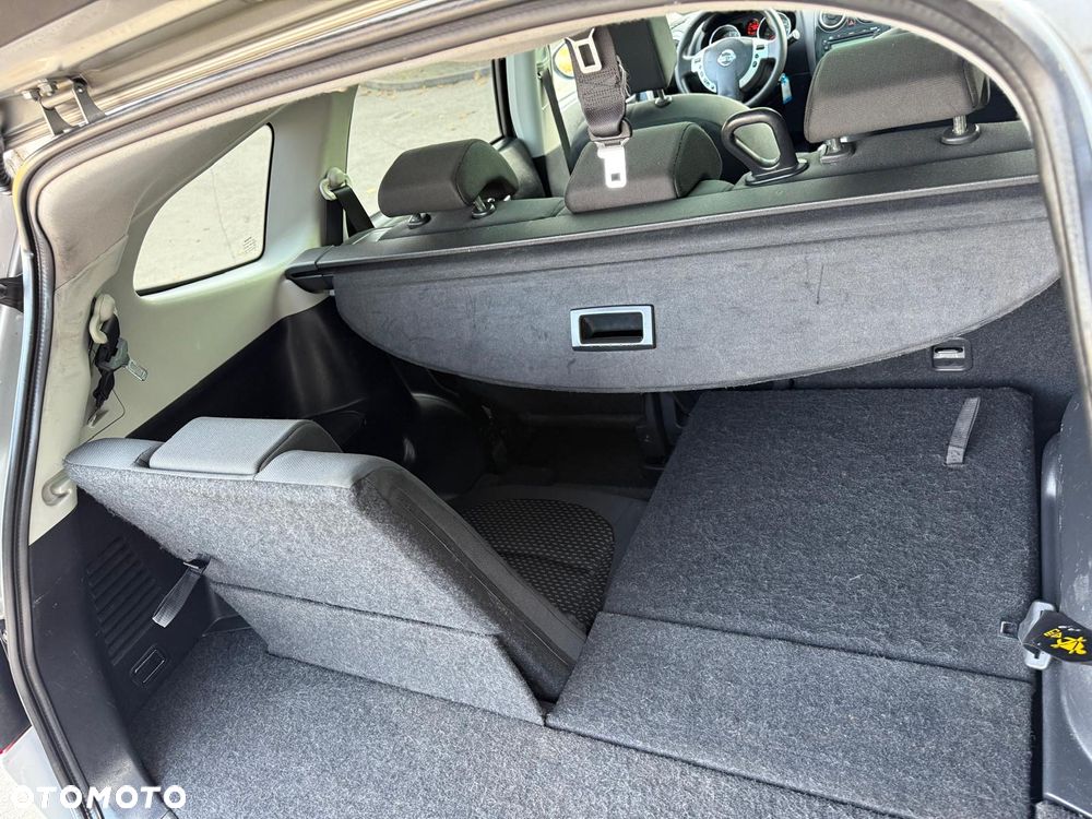 Nissan Qashqai+2 2.0 Acenta - 19