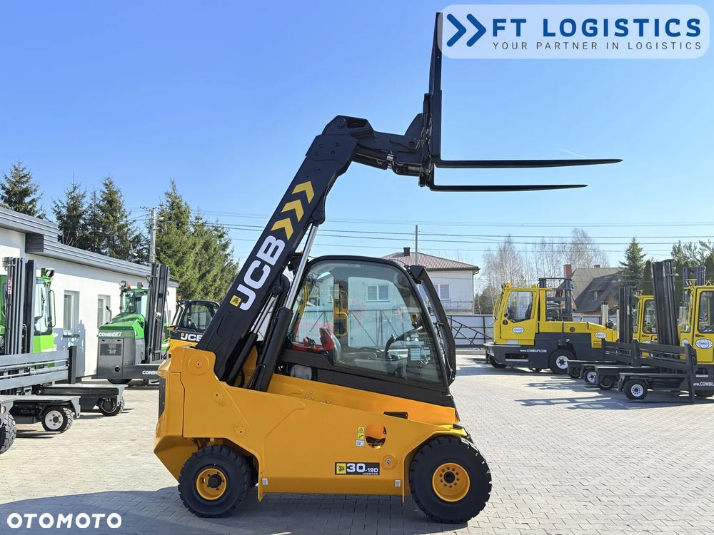 JCB WÓZEK TELESKOPOWY JCB TLT30D / KABINA / 2022 ROK / TYLKO 3446 MOTOGODZIN / PRZESUW BOCZNY / NOWE OPONY - 34