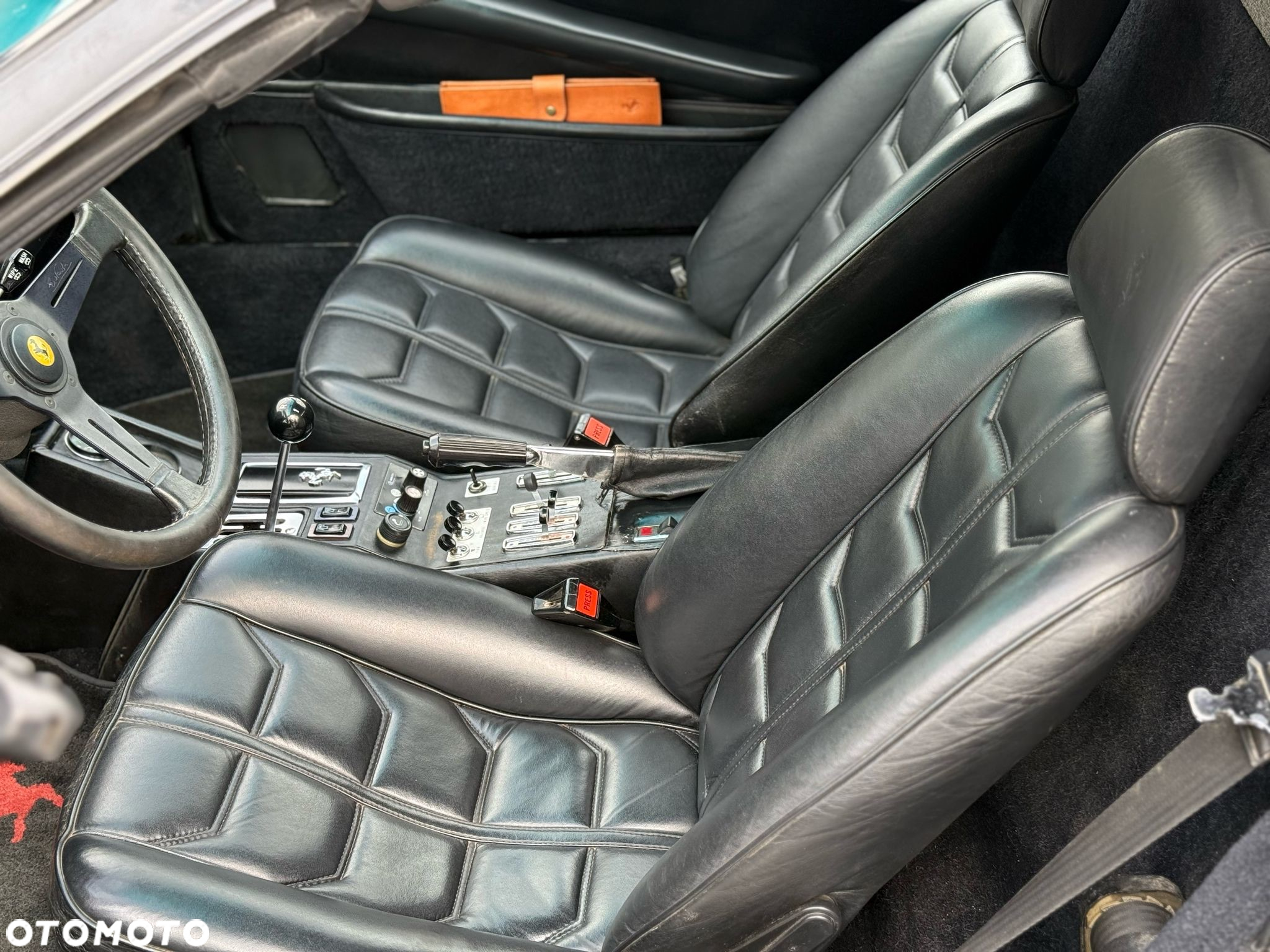 Ferrari 308 - 16
