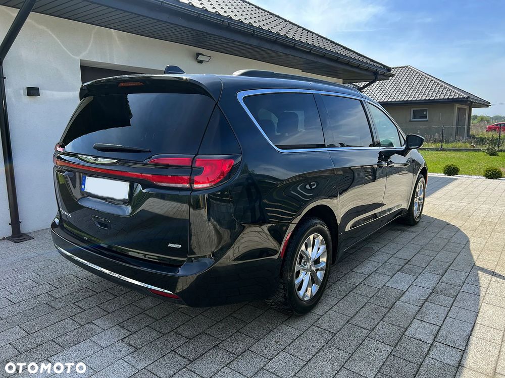 Chrysler Pacifica - 9
