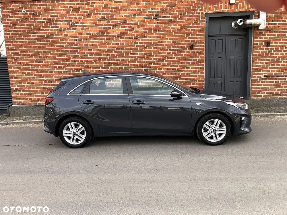 Kia Ceed - 4