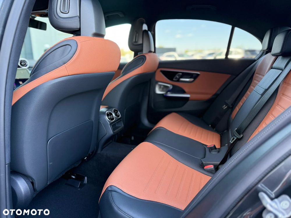 Mercedes-Benz Klasa C - 31