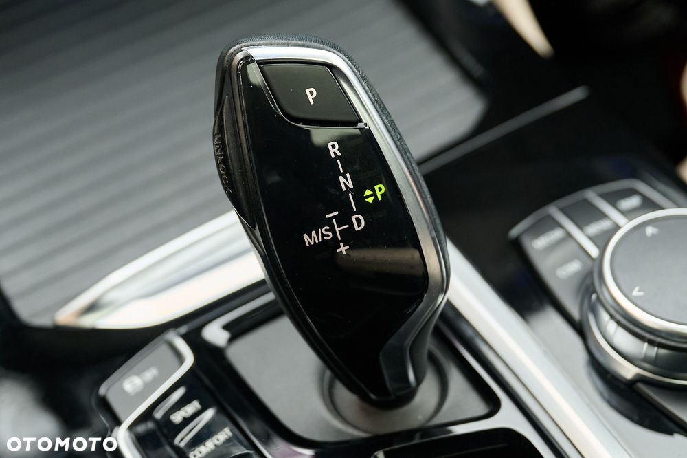 BMW X4 xDrive20i xLine sport - 39