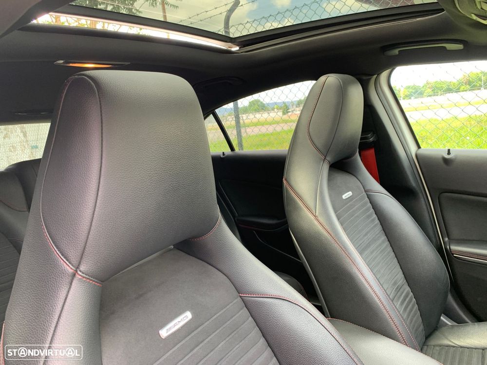 Mercedes-Benz A 45 AMG 4-Matic - 21