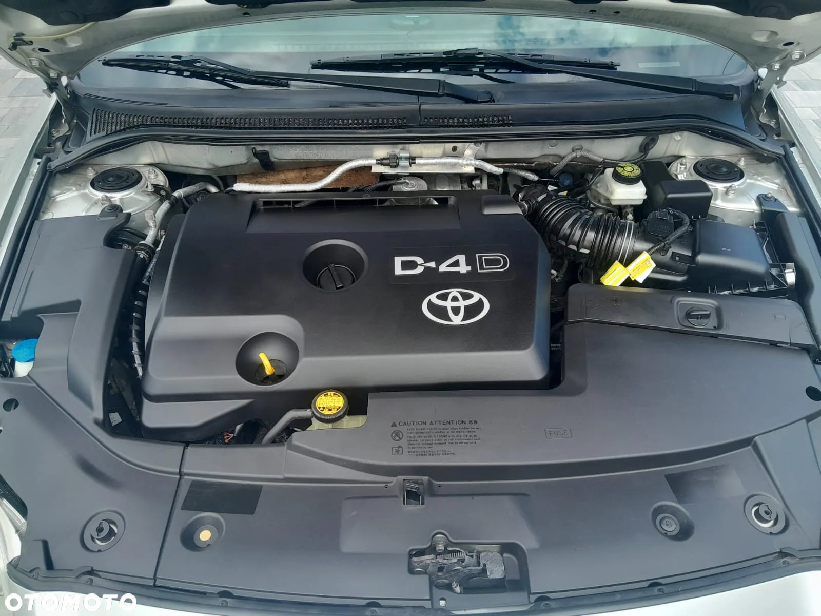 Toyota Avensis 2.0 D-4D Executive - 17