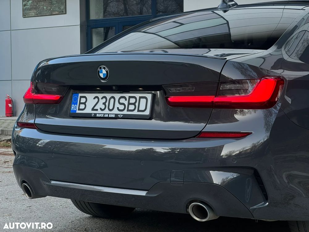 BMW Seria 3 330i AT M Sport - 9