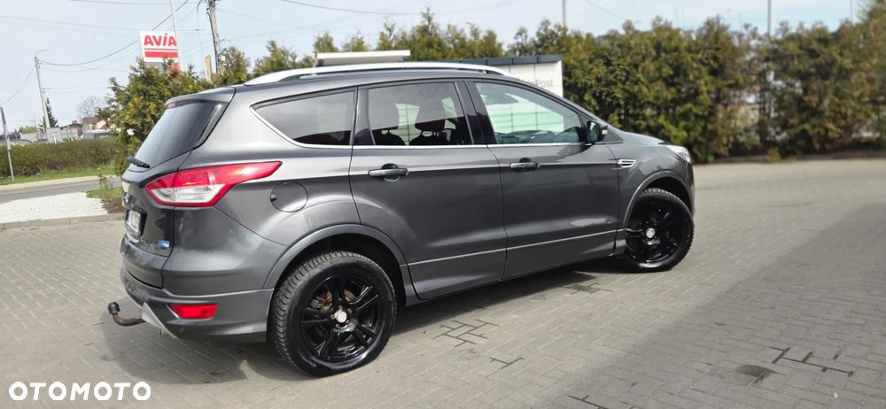Ford Kuga 2.0 TDCi 2x4 Titanium - 15