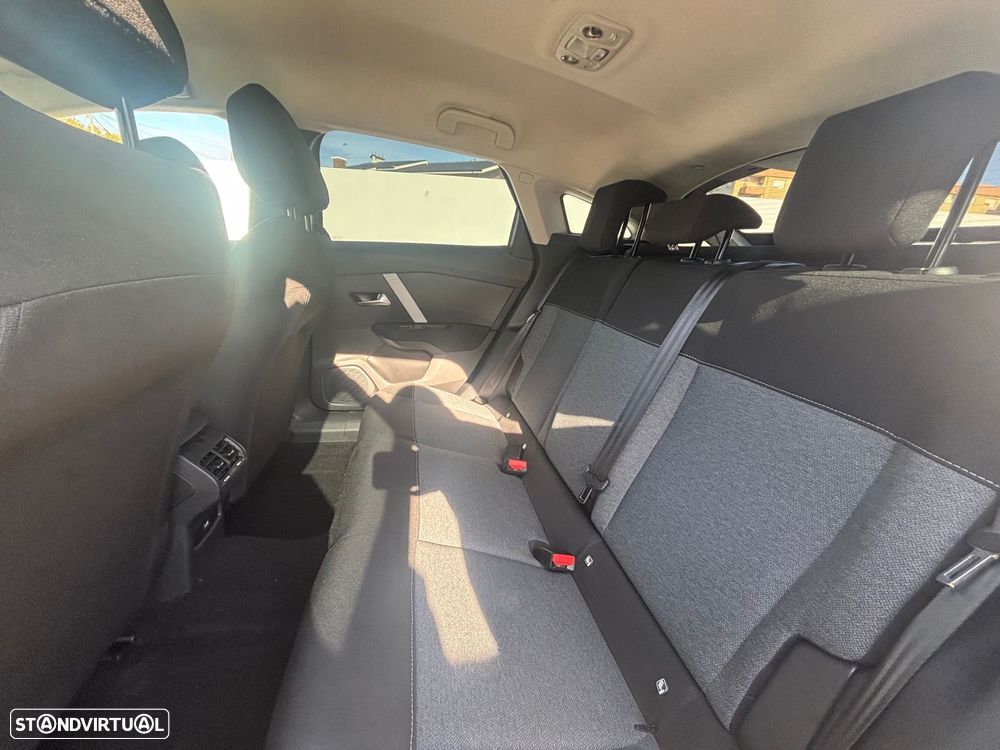 Citroën C4 PureTech 130 Stop&Start SHINE - 18