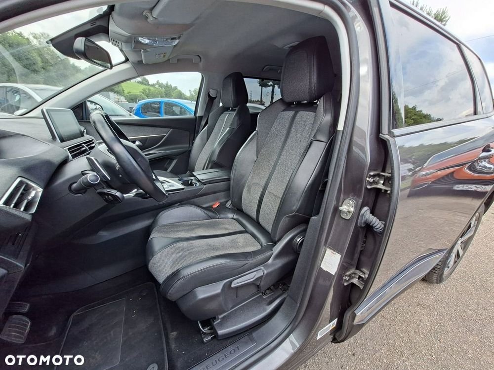 Peugeot 5008 BlueHDi 130 EAT8 Allure - 14