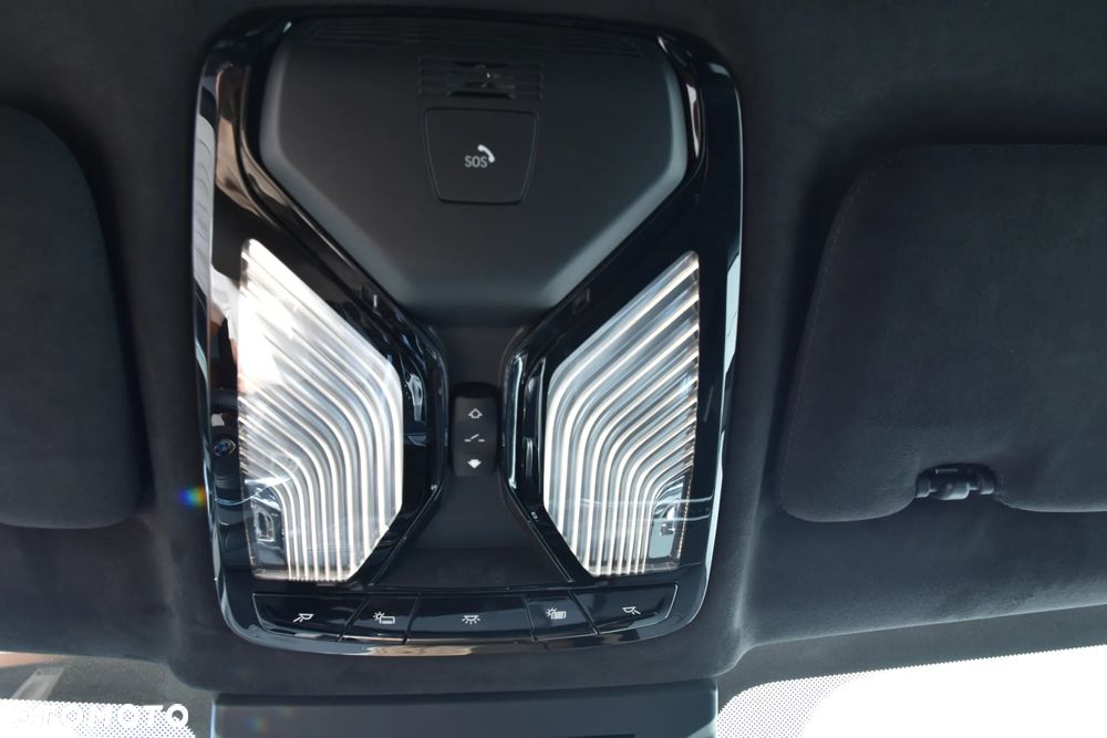 BMW X7 xDrive40d mHEV Individual Edition sport - 29