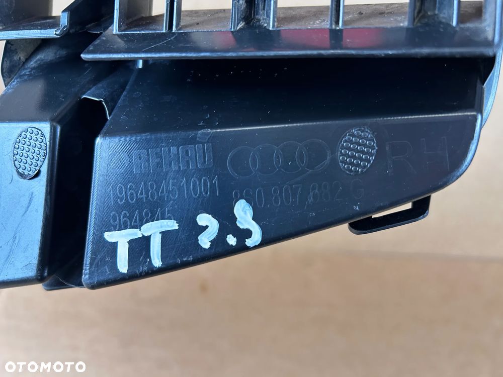 AUDI TT ZDERZAK PRZEDNI PRAWY KRATKA WLOTU POWIETRZA 8S0807682G - 4