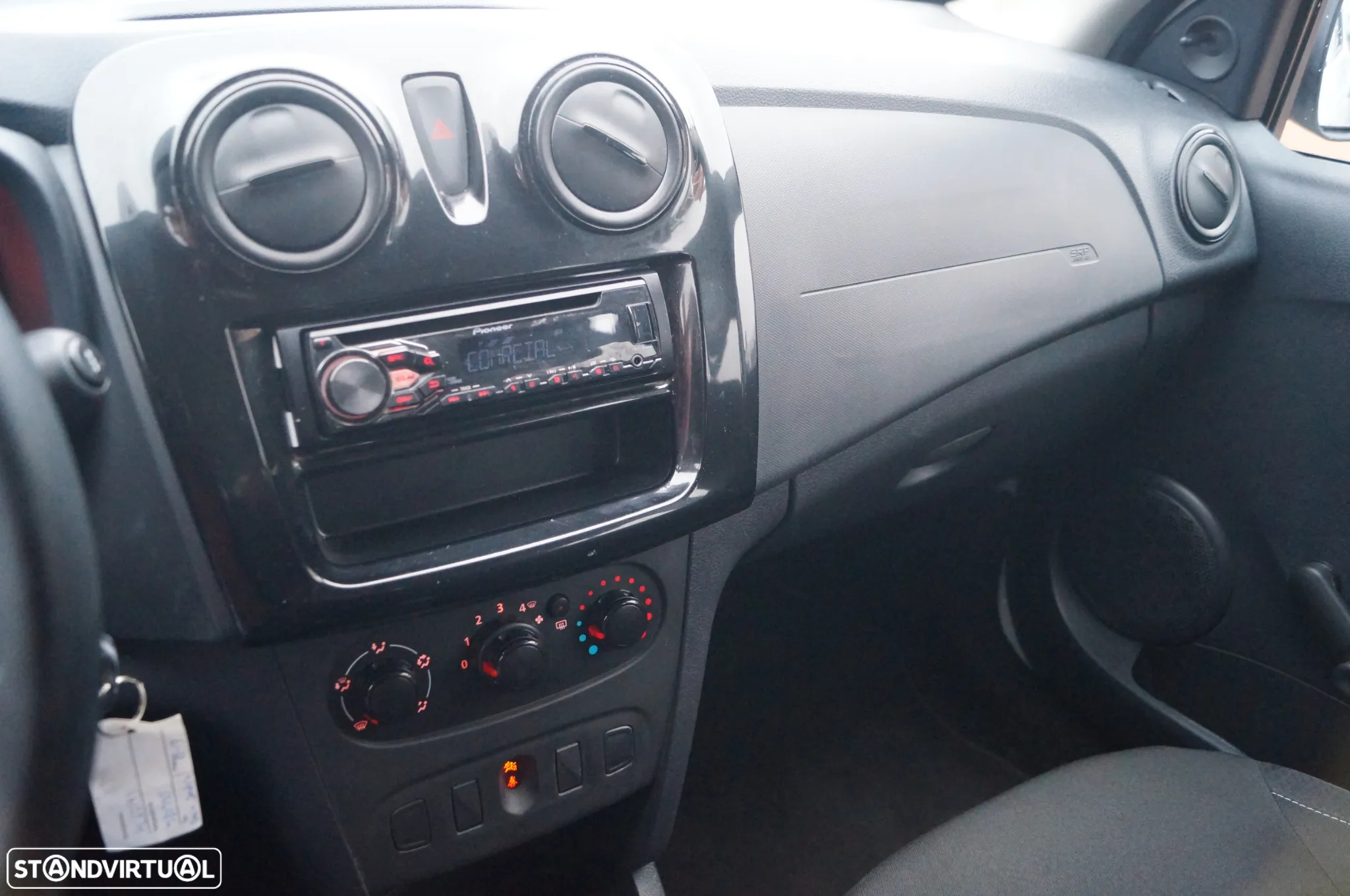 Dacia Sandero 1.0 SCe Comfort - 9