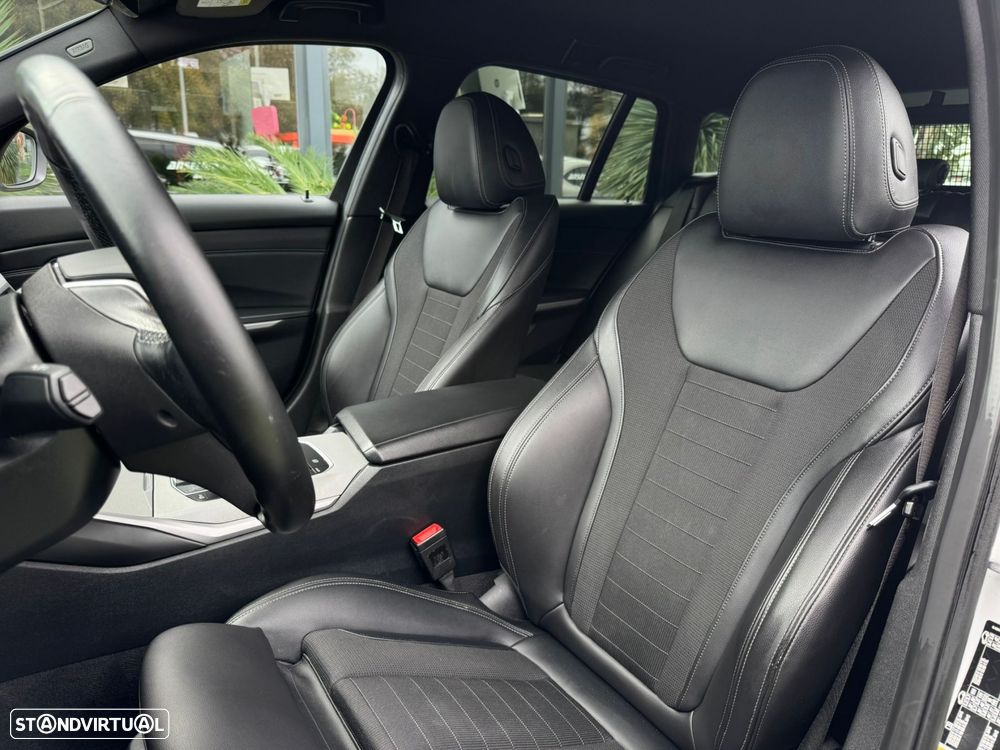 BMW 320 e Touring Corporate Edition Auto - 14