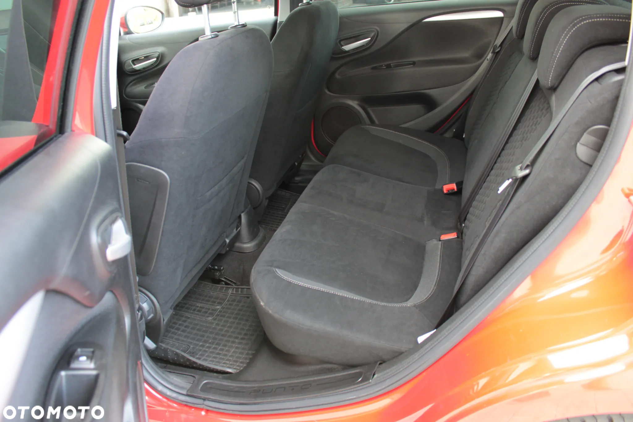 Fiat Punto - 16