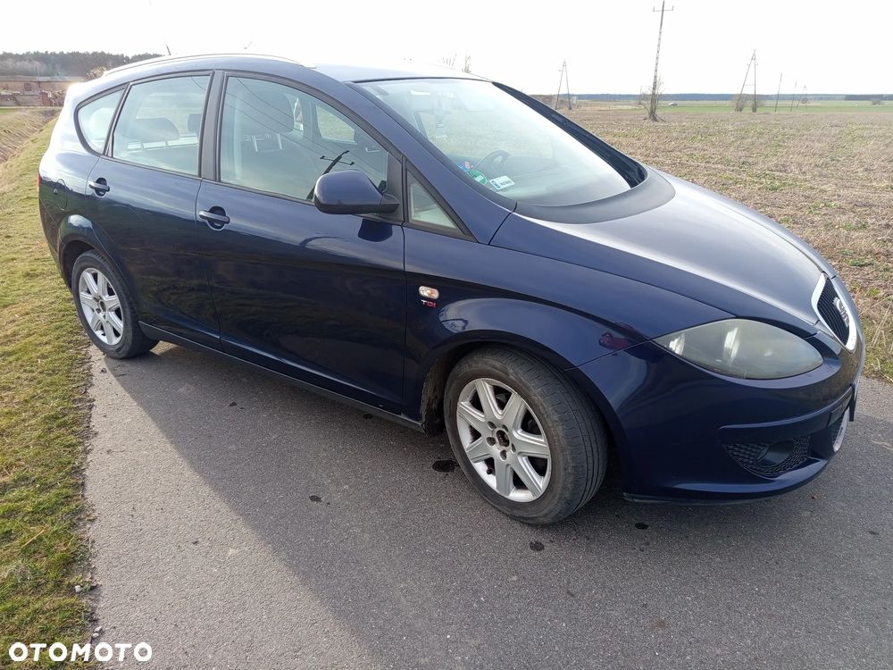 Seat Altea XL 2.0 TDI DPF Stylance - 3