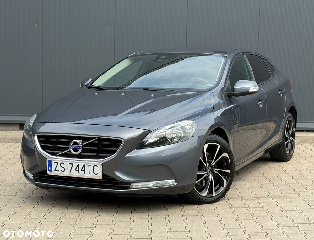 Volvo V40 T3 Momentum - 40