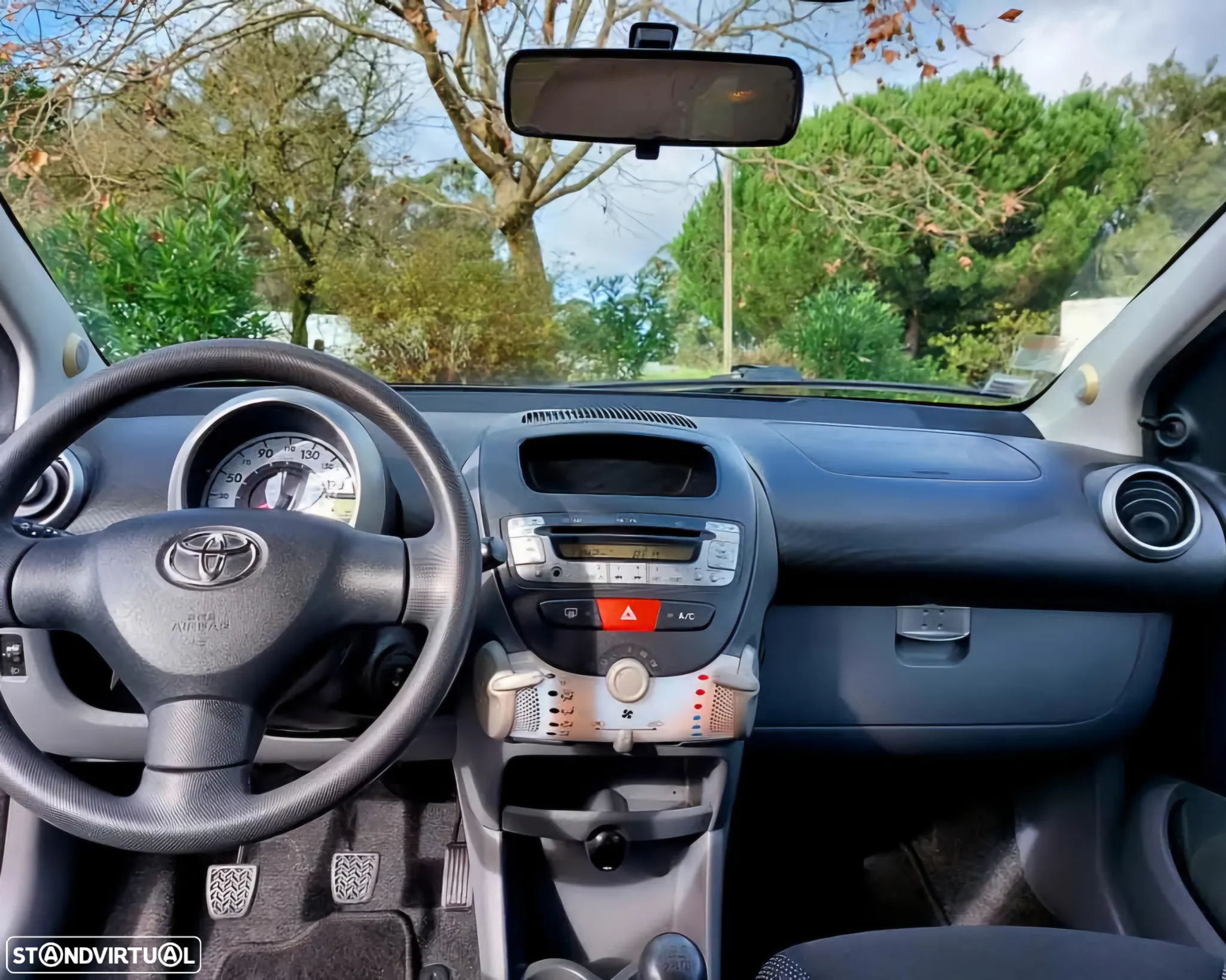 Toyota Aygo 1.0 + AC - 12