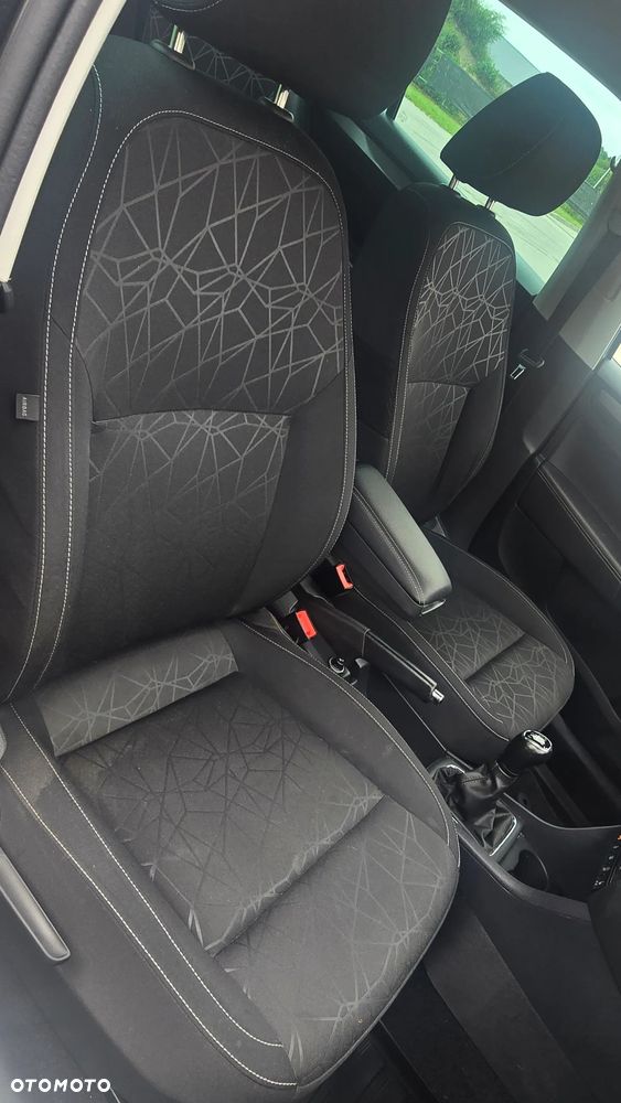 Skoda RAPID 1.0 TSI Active - 21
