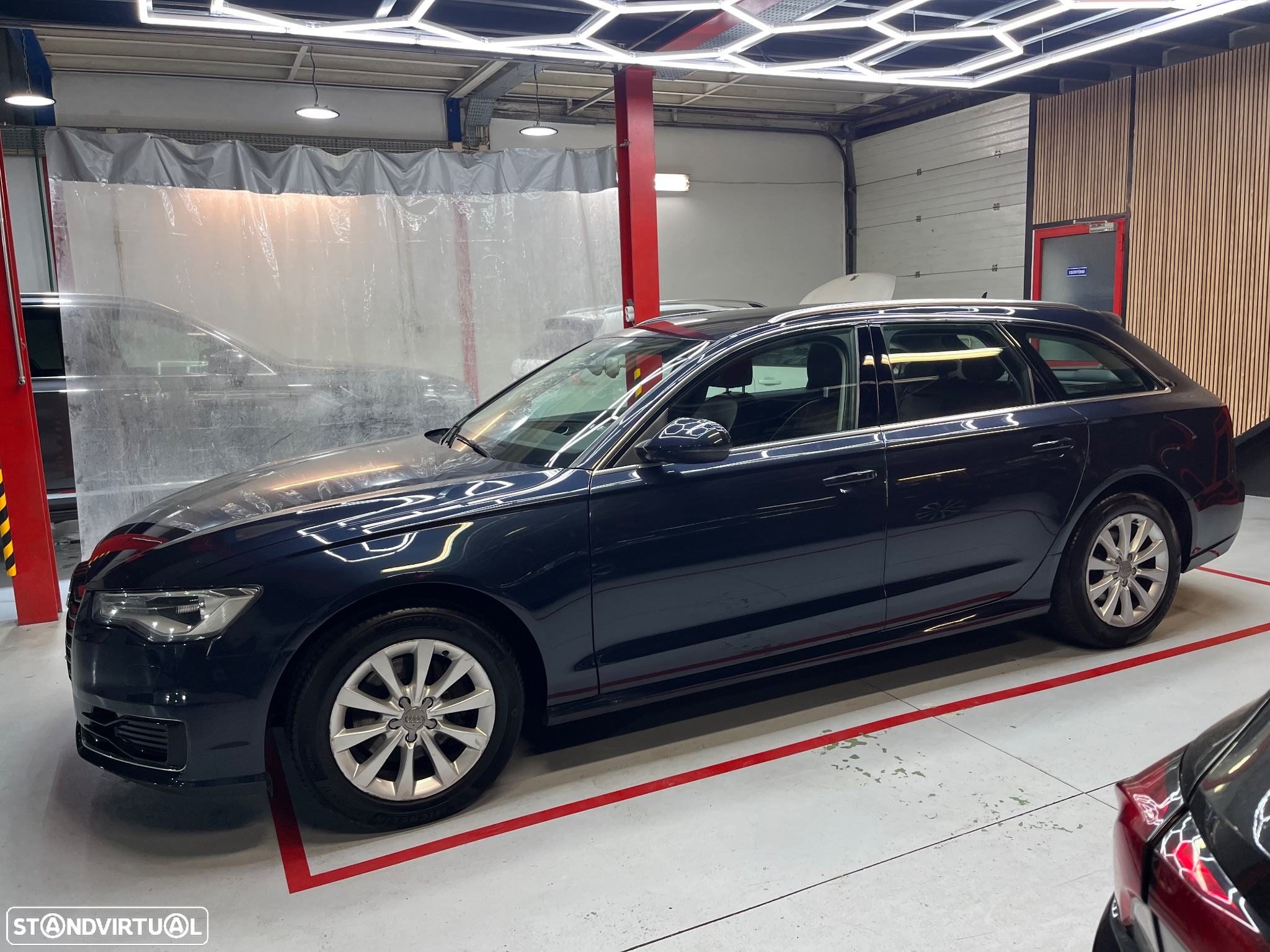 Audi A6 Avant 2.0 TDi Business Line Sport S tronic - 27