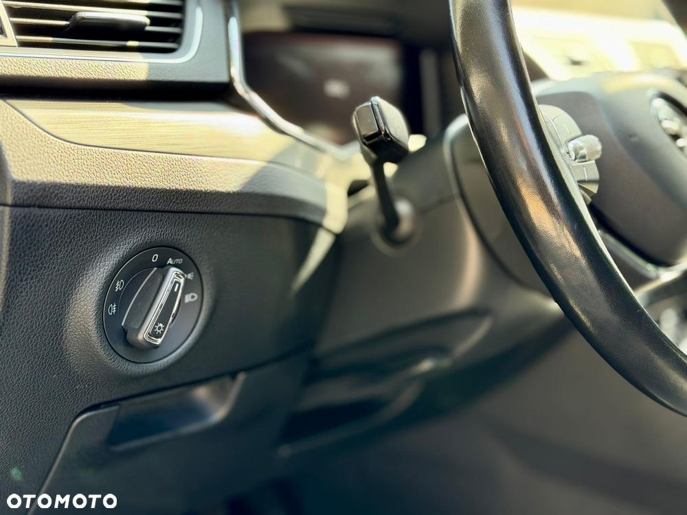 Skoda Superb 2.0 TDI SCR 4x4 Style DSG - 20