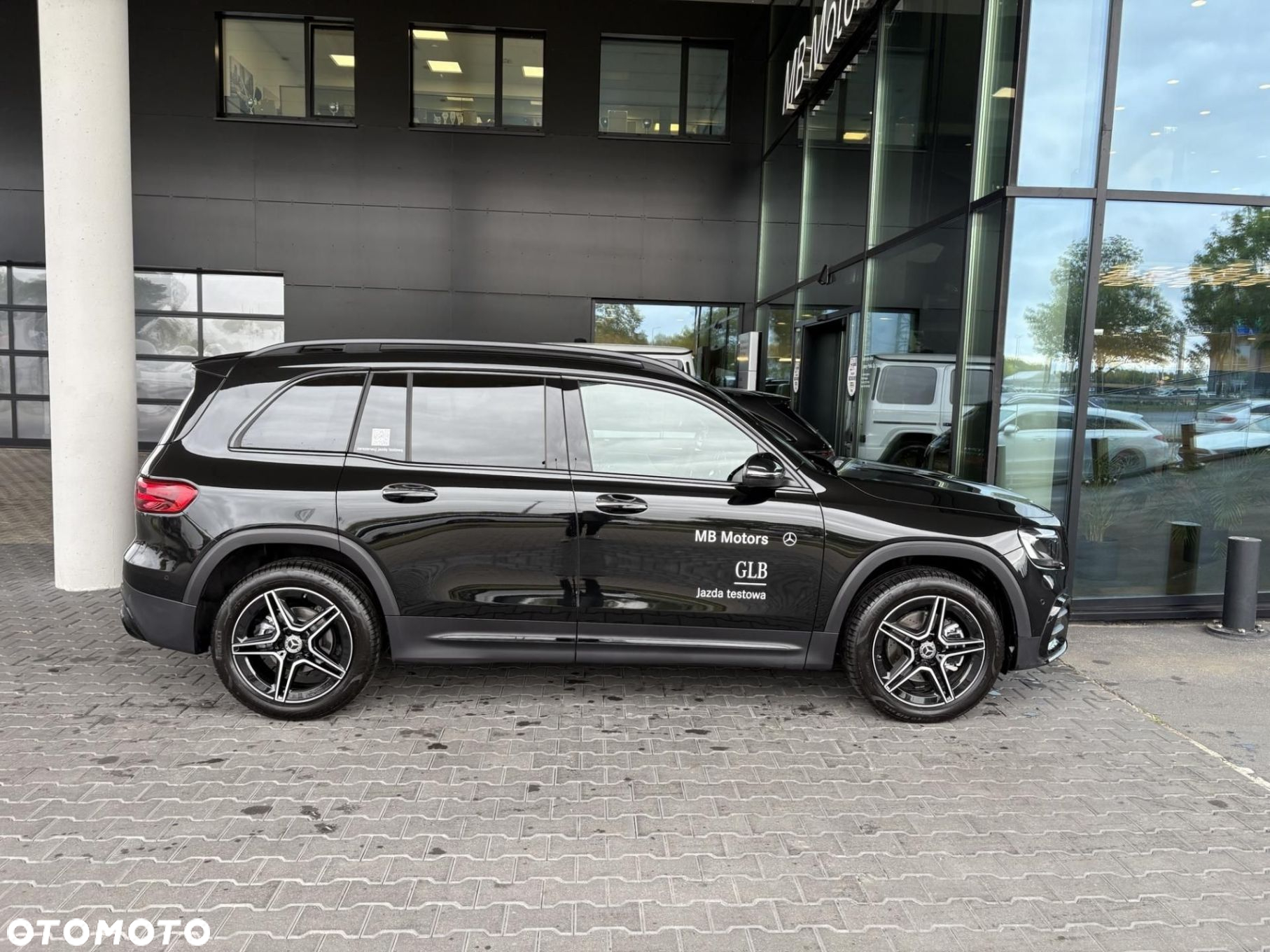 Mercedes-Benz GLB - 3