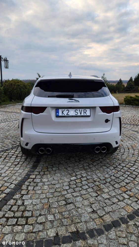 Jaguar F-Pace P550 AWD SVR - 4