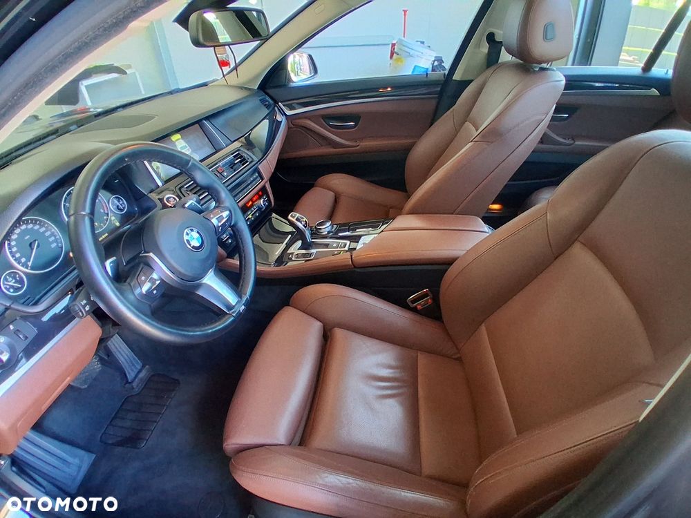 BMW Seria 5 530d Luxury Line - 12