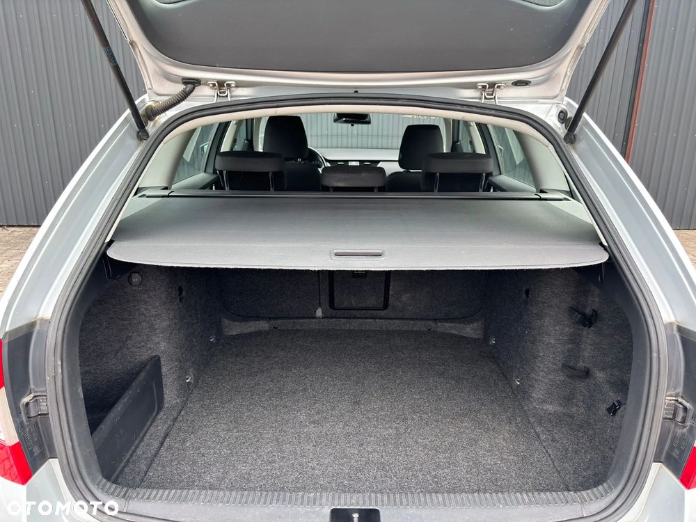 Skoda Octavia 1.6 TDI Ambiente - 23