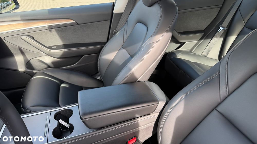 Tesla Model 3 Long Range RWD Premium - 19