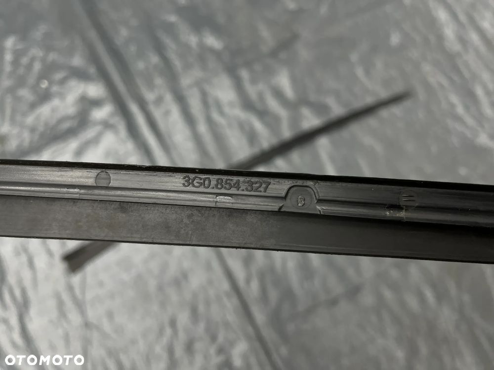 VW Passat B8 Listwy szyby czołowej komplet lewa prawa 3G0854327 3G0854328 - 2