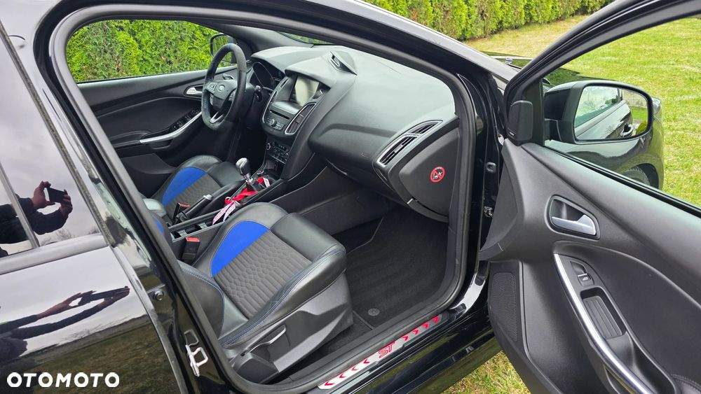 Ford Focus 2.0 TDCi ST-2 - 39
