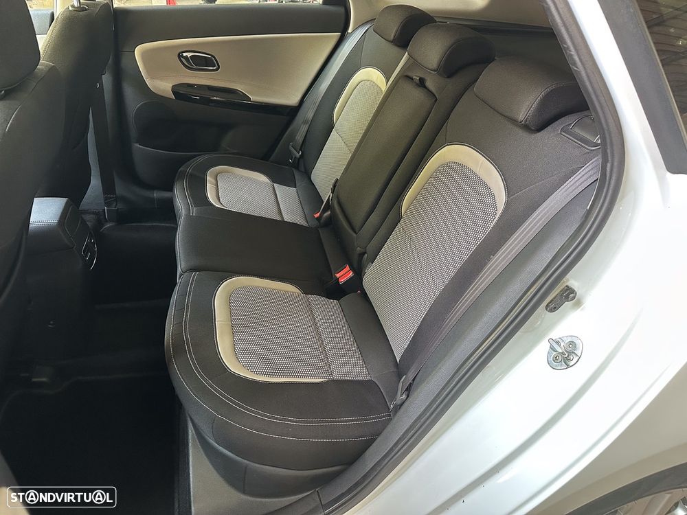 Kia Ceed SW 1.4 CRDi TX - 13