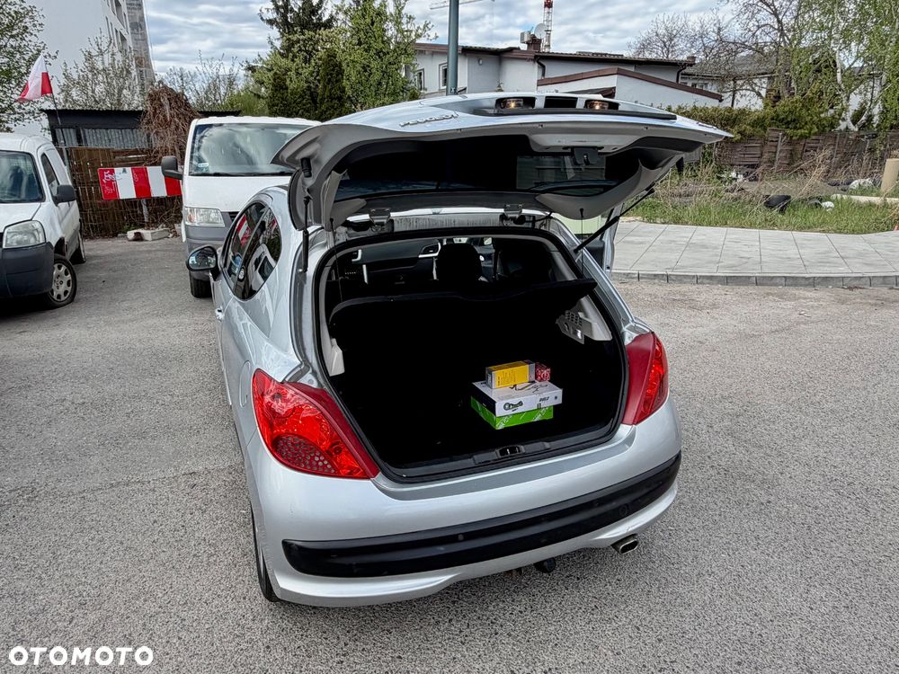 Peugeot 207 1.6 VTi Sporty - 16