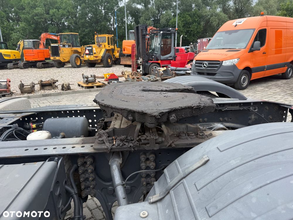 Iveco Stralis 420 - 9