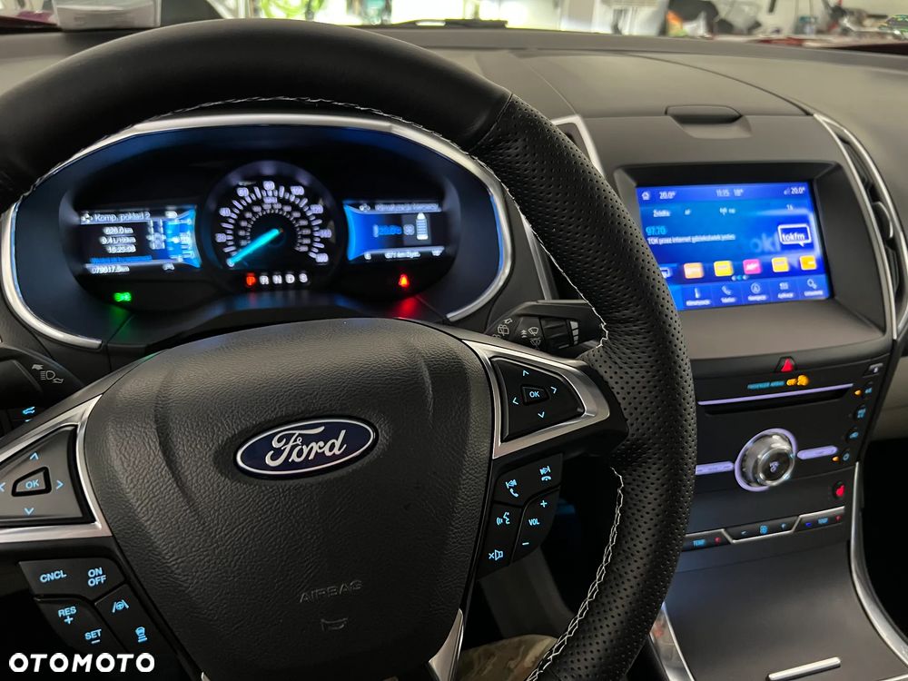 Ford Edge - 30