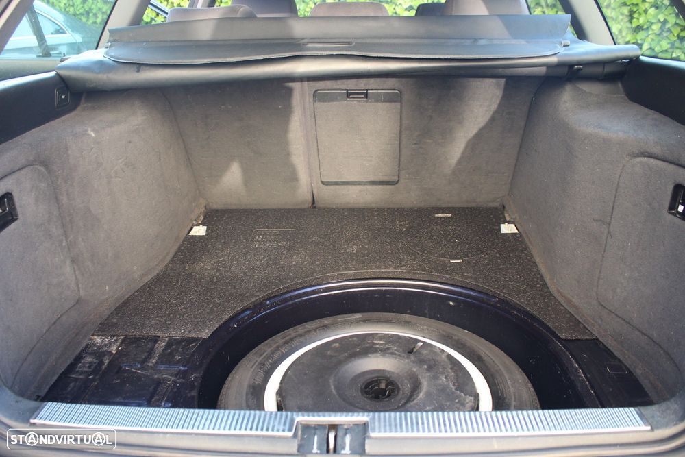 Audi A4 Avant 1.6 Ambiente - 10
