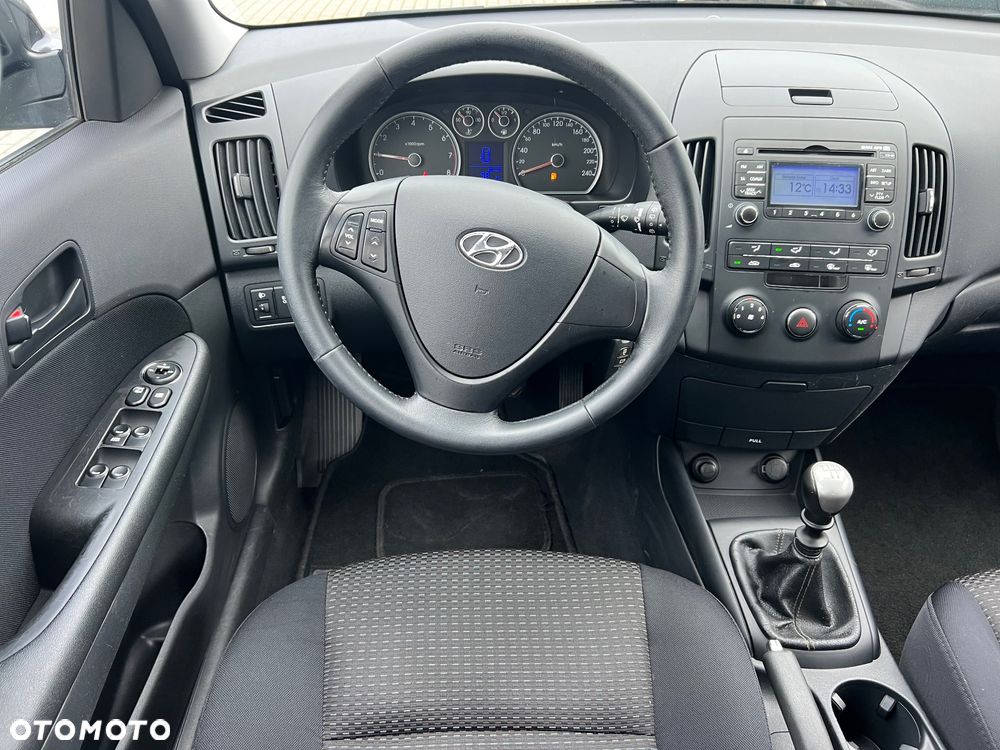 Hyundai i30 1.6 blue Style - 17