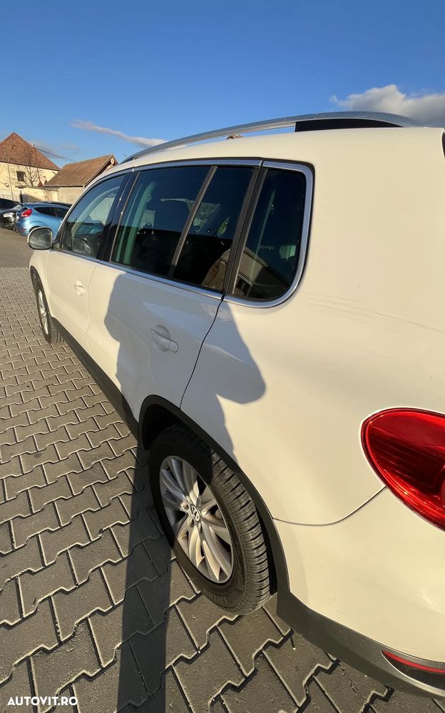 Volkswagen Tiguan - 5