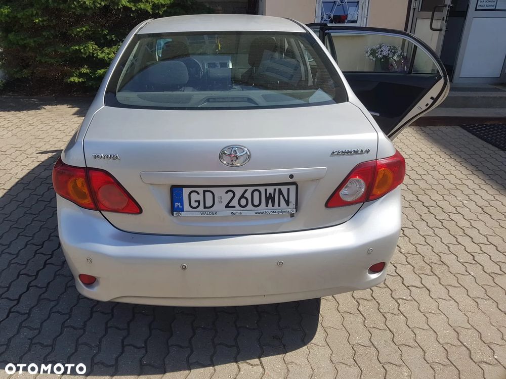 Toyota Corolla 1.6 Luna - 6