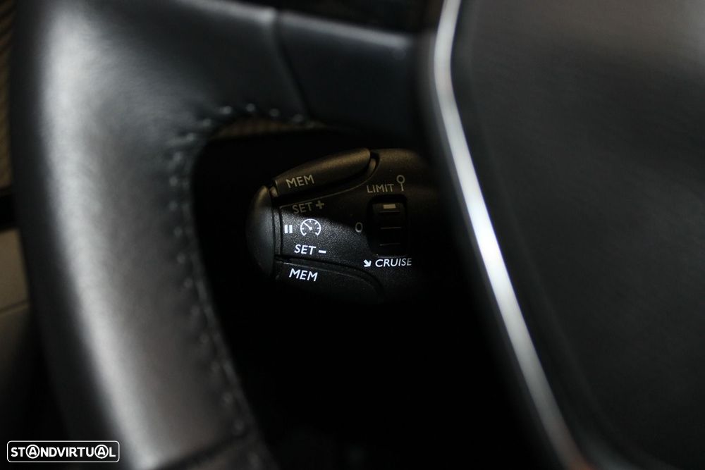 Peugeot 2008 1.5 BlueHDi Active EAT8 - 14