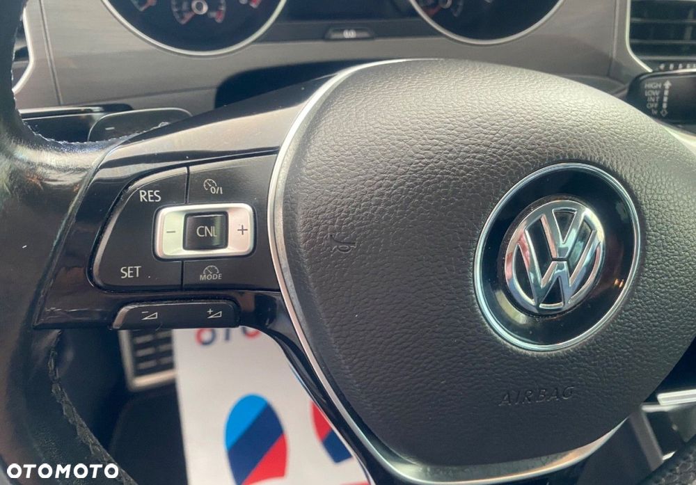 Volkswagen Golf Sportsvan - 12