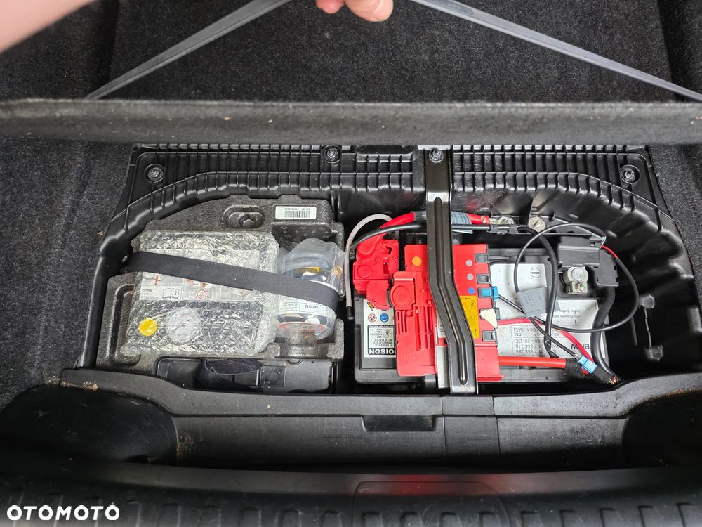 BMW Seria 1 116i - 25