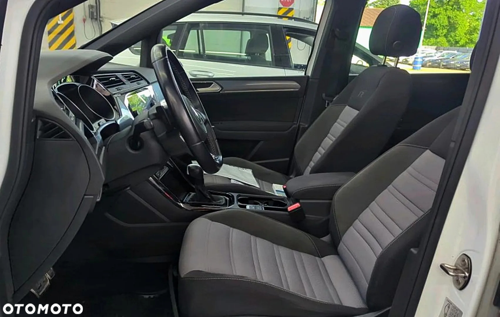 Volkswagen Touran 2.0 TDI BMT Highline DSG - 10