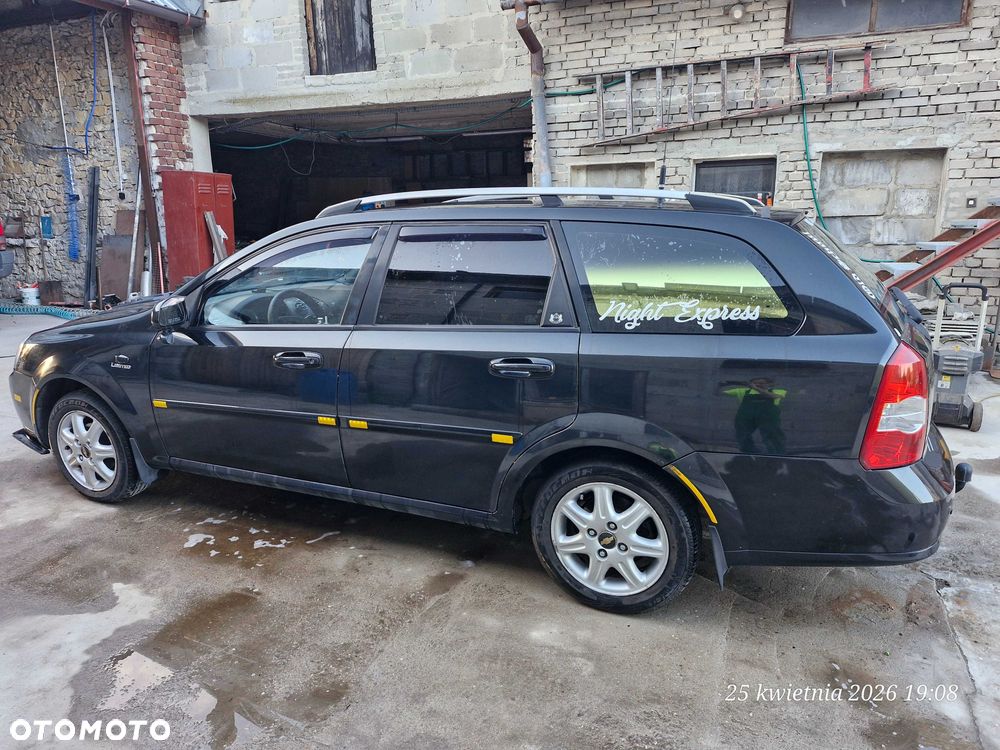 Chevrolet Nubira - 2