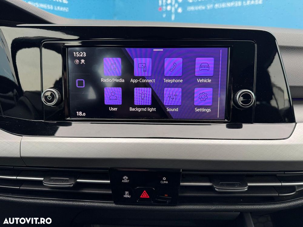 Volkswagen Golf 1.5 eTSI MHEV 150CP DSG Life - 10