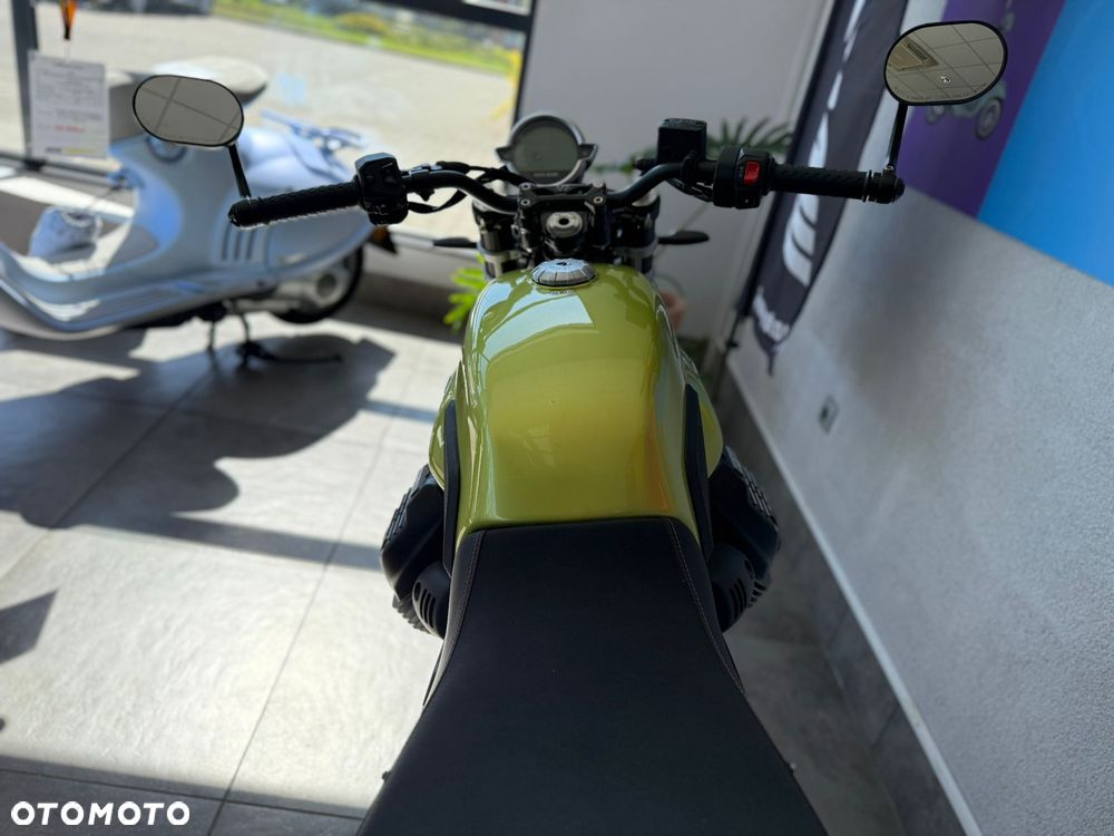 Moto Guzzi V7 - 9
