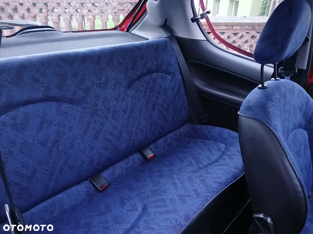 Peugeot 206 - 20