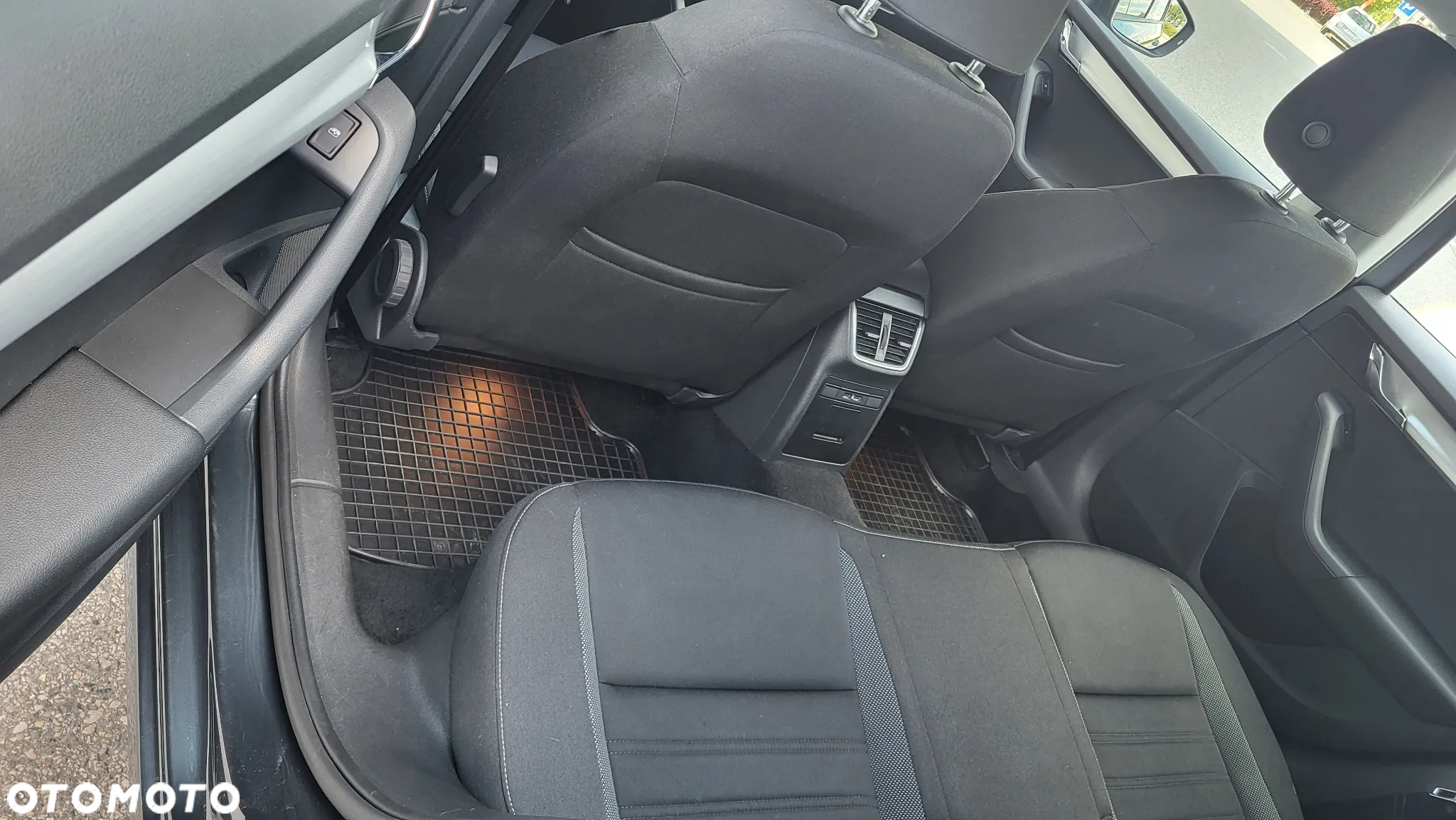 Skoda Octavia 1.5 TSI ACT Ambition - 14